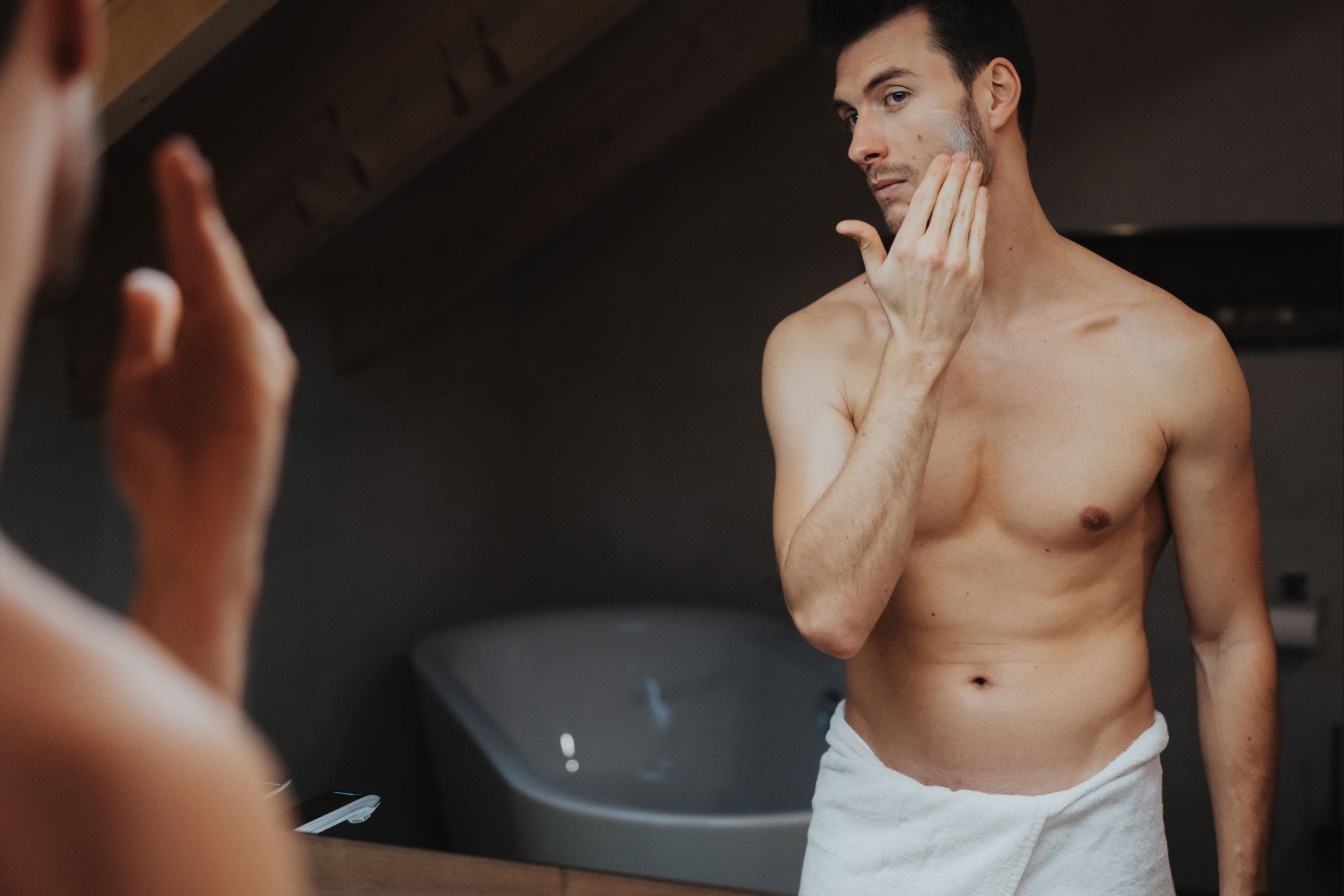 Gesichtsserum für Männer – weil Hautpflege kein Geschlecht kennt