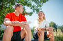 Manuel Neuer und Angelique Kerber wissen genau, was was die Haut vor und nach dem Training braucht